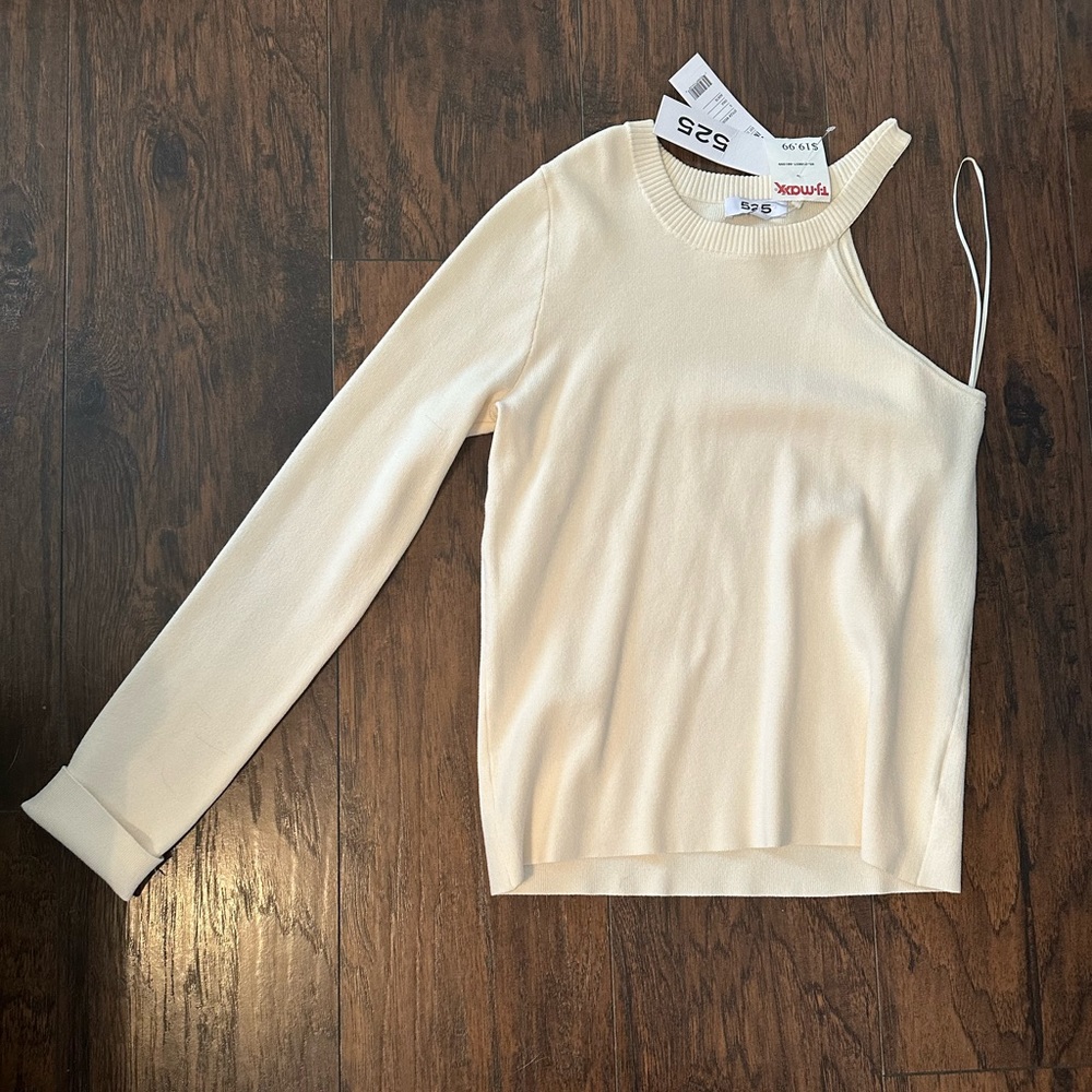 One shoulder sweater
